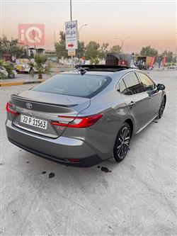 تۆیۆتا کامری